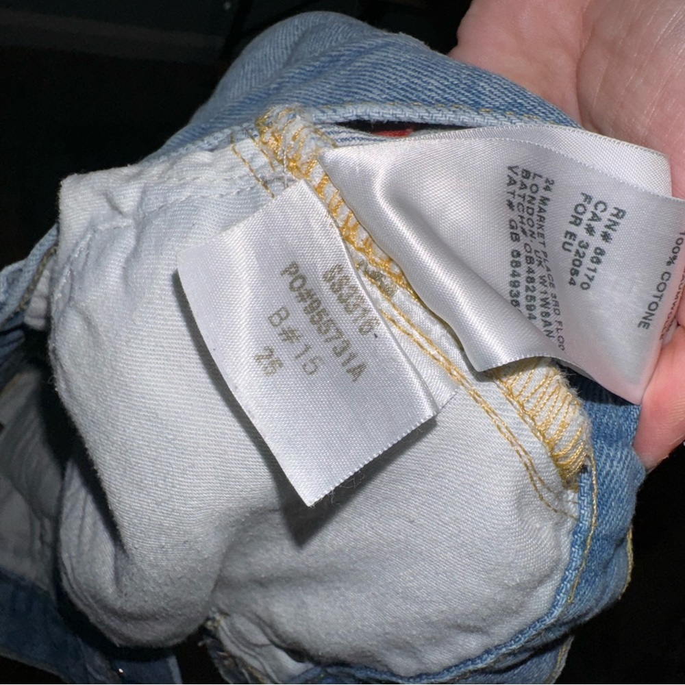 Shorts - Picture 4 of 5